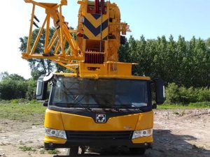 2020 XCMG 25-Ton Truck Crane